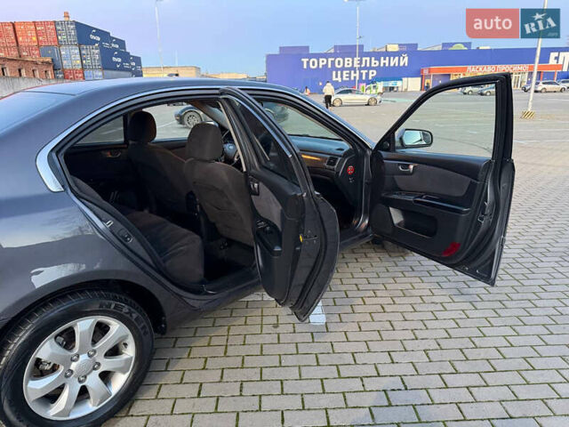 Серый Киа Маджентис, объемом двигателя 2 л и пробегом 281 тыс. км за 5250 $, фото 26 на Automoto.ua