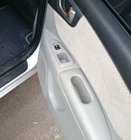 Киа Маджентис 2007 в Павлограде на Automoto.ua Серый Киа Маджентис, объемом двигателя 2 л и пробегом 312 тыс. км за 5400 $, фото 8 на Automoto.ua