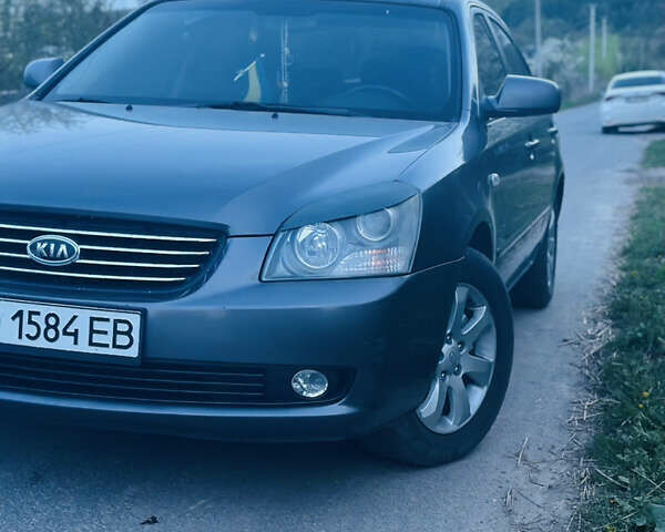 Серый Киа Маджентис, объемом двигателя 2 л и пробегом 180 тыс. км за 4700 $, фото 2 на Automoto.ua