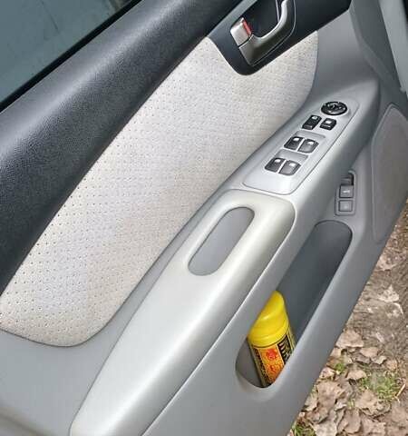 Киа Маджентис 2007 в Павлограде на Automoto.ua Серый Киа Маджентис, объемом двигателя 2 л и пробегом 312 тыс. км за 5400 $, фото 4 на Automoto.ua