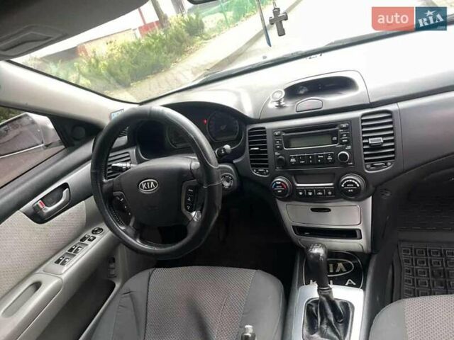 Серый Киа Маджентис, объемом двигателя 2 л и пробегом 251 тыс. км за 4600 $, фото 5 на Automoto.ua