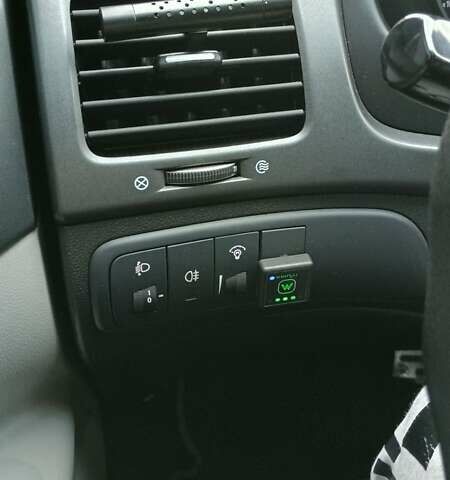 Киа Маджентис 2007 в Павлограде на Automoto.ua Серый Киа Маджентис, объемом двигателя 2 л и пробегом 312 тыс. км за 5400 $, фото 14 на Automoto.ua