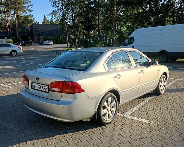 Сірий Кіа Маджентіс, об'ємом двигуна 2 л та пробігом 180 тис. км за 3500 $, фото 9 на Automoto.ua