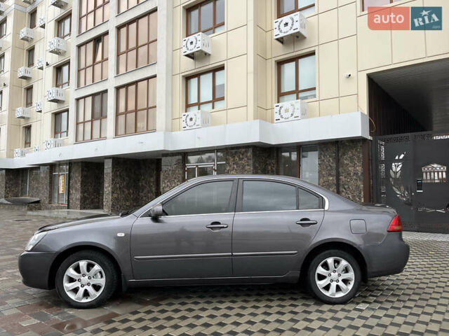 Серый Киа Маджентис, объемом двигателя 2 л и пробегом 200 тыс. км за 4995 $, фото 2 на Automoto.ua