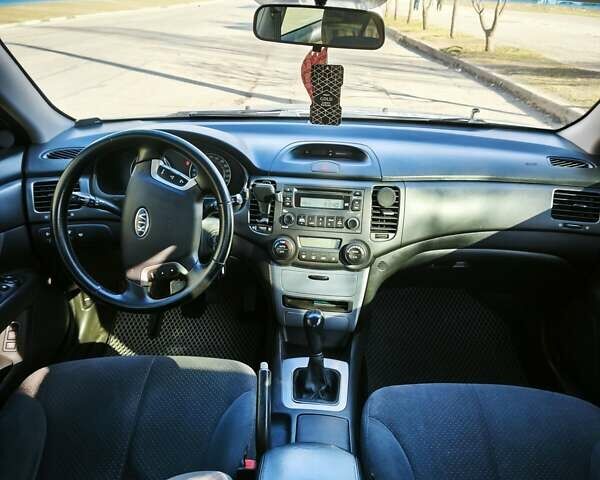 Киа Маджентис 2007 в Запорожье на Automoto.ua Серый Киа Маджентис, объемом двигателя 2 л и пробегом 274 тыс. км за 4999 $, фото 14 на Automoto.ua