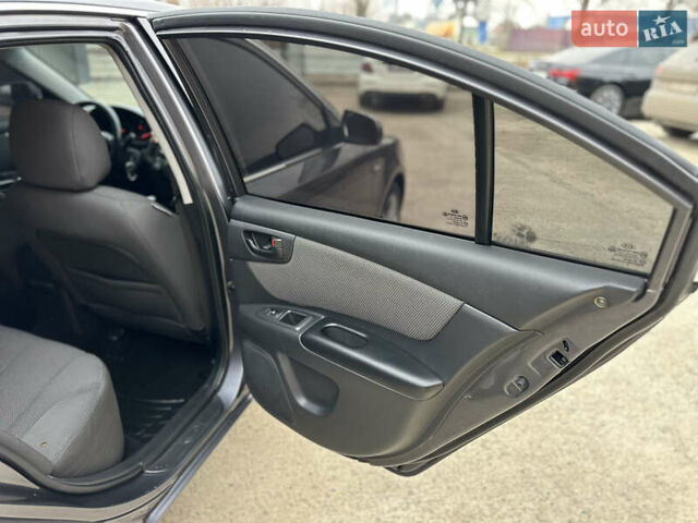 Сірий Кіа Маджентіс, об'ємом двигуна 2 л та пробігом 260 тис. км за 5300 $, фото 16 на Automoto.ua