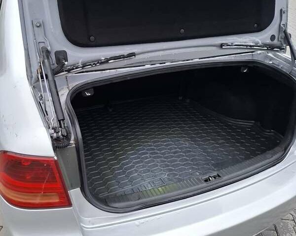 Сірий Кіа Маджентіс, об'ємом двигуна 2 л та пробігом 180 тис. км за 5200 $, фото 11 на Automoto.ua