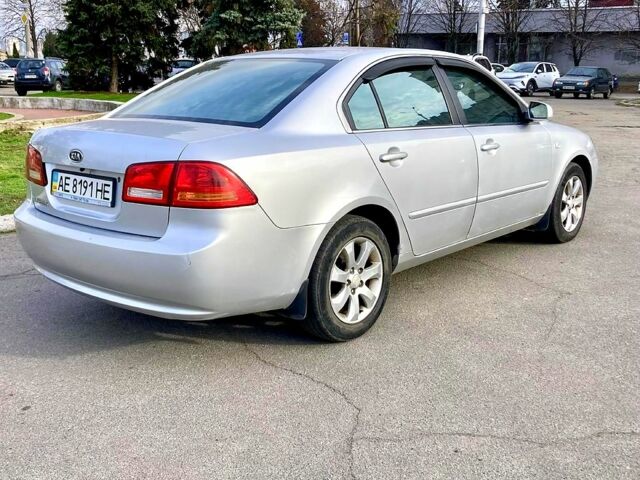 Серый Киа Маджентис, объемом двигателя 2 л и пробегом 172 тыс. км за 6000 $, фото 3 на Automoto.ua