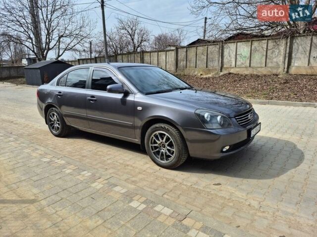 Серый Киа Маджентис, объемом двигателя 2 л и пробегом 201 тыс. км за 5300 $, фото 2 на Automoto.ua