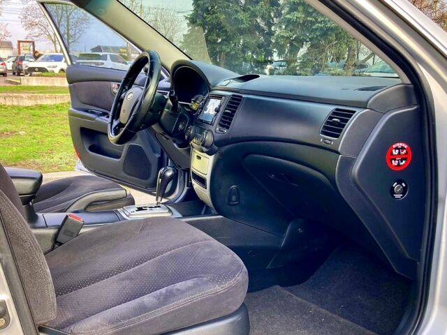 Серый Киа Маджентис, объемом двигателя 2 л и пробегом 172 тыс. км за 6000 $, фото 7 на Automoto.ua