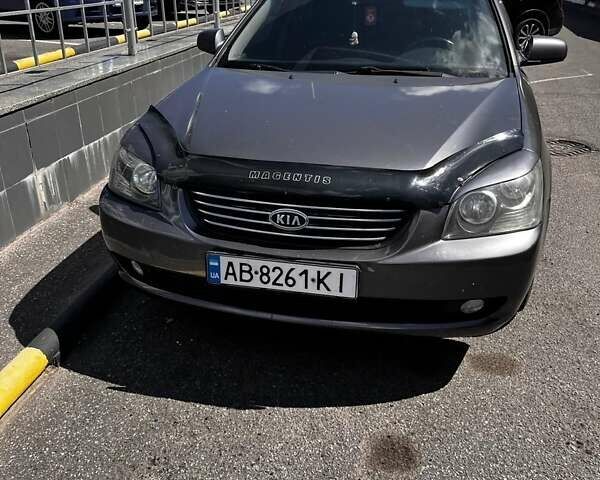 Сірий Кіа Маджентіс, об'ємом двигуна 2 л та пробігом 230 тис. км за 4616 $, фото 6 на Automoto.ua