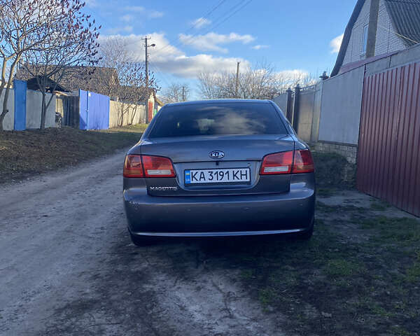 Сірий Кіа Маджентіс, об'ємом двигуна 2 л та пробігом 303 тис. км за 4700 $, фото 6 на Automoto.ua