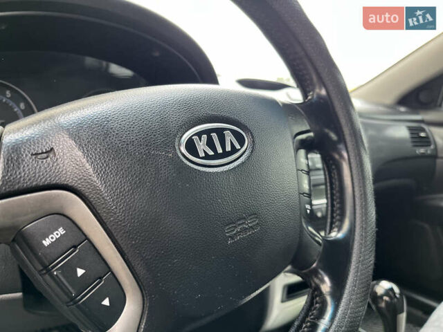 Серый Киа Маджентис, объемом двигателя 2 л и пробегом 200 тыс. км за 4895 $, фото 12 на Automoto.ua