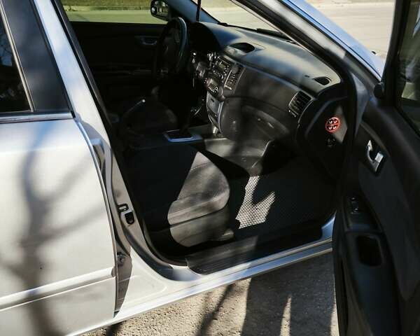 Киа Маджентис 2007 в Запорожье на Automoto.ua Серый Киа Маджентис, объемом двигателя 2 л и пробегом 274 тыс. км за 4999 $, фото 13 на Automoto.ua