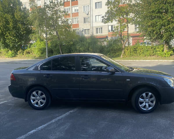 Сірий Кіа Маджентіс, об'ємом двигуна 2 л та пробігом 277 тис. км за 4900 $, фото 5 на Automoto.ua