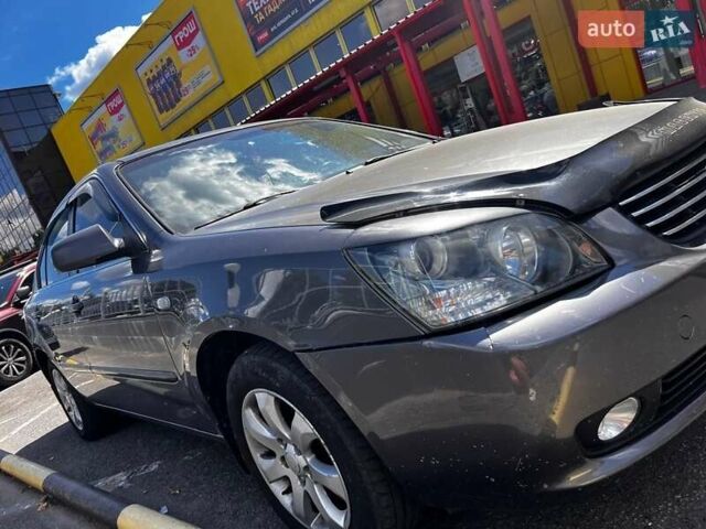 Сірий Кіа Маджентіс, об'ємом двигуна 2 л та пробігом 230 тис. км за 4616 $, фото 5 на Automoto.ua