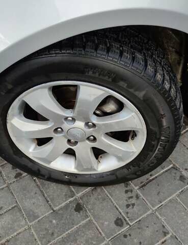 Киа Маджентис 2007 в Запорожье на Automoto.ua Серый Киа Маджентис, объемом двигателя 2 л и пробегом 274 тыс. км за 4999 $, фото 20 на Automoto.ua