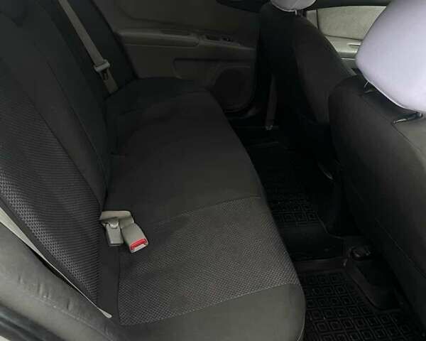 Серый Киа Маджентис, объемом двигателя 2 л и пробегом 251 тыс. км за 4600 $, фото 6 на Automoto.ua