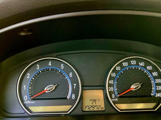 Серый Киа Маджентис, объемом двигателя 2 л и пробегом 172 тыс. км за 6000 $, фото 9 на Automoto.ua