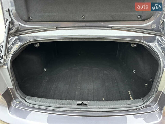 Сірий Кіа Маджентіс, об'ємом двигуна 2 л та пробігом 260 тис. км за 5300 $, фото 21 на Automoto.ua