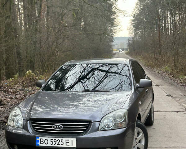 Серый Киа Маджентис, объемом двигателя 2 л и пробегом 280 тыс. км за 6000 $, фото 1 на Automoto.ua