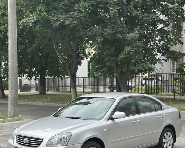 Серый Киа Маджентис, объемом двигателя 2 л и пробегом 314 тыс. км за 4999 $, фото 8 на Automoto.ua