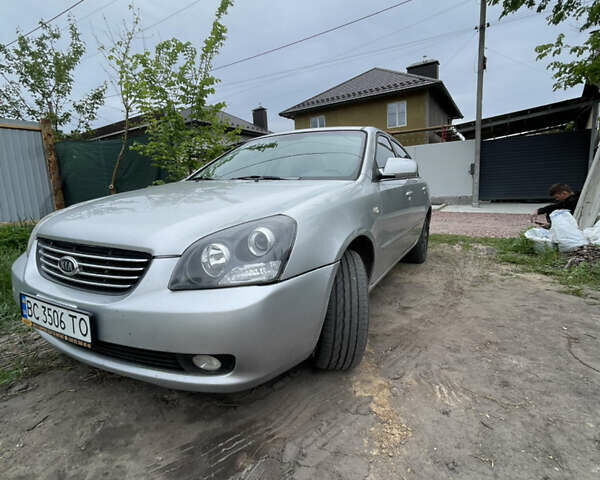 Сірий Кіа Маджентіс, об'ємом двигуна 2 л та пробігом 334 тис. км за 3000 $, фото 5 на Automoto.ua