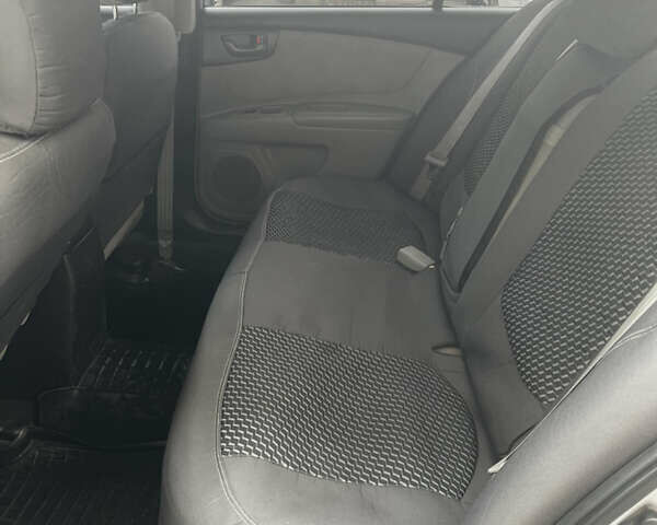 Серый Киа Маджентис, объемом двигателя 2 л и пробегом 275 тыс. км за 5750 $, фото 13 на Automoto.ua