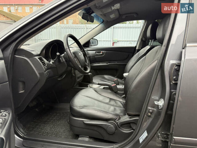 Сірий Кіа Маджентіс, об'ємом двигуна 2 л та пробігом 154 тис. км за 7500 $, фото 7 на Automoto.ua