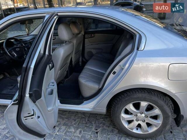 Сірий Кіа Маджентіс, об'ємом двигуна 2 л та пробігом 242 тис. км за 6200 $, фото 33 на Automoto.ua