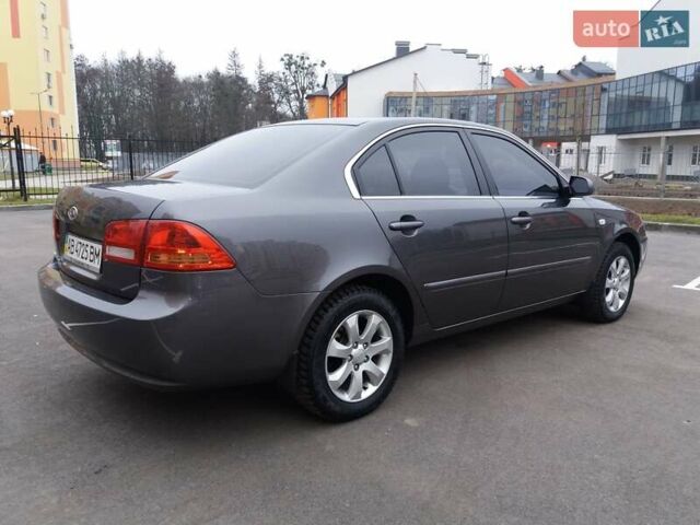 Серый Киа Маджентис, объемом двигателя 2 л и пробегом 158 тыс. км за 5700 $, фото 4 на Automoto.ua