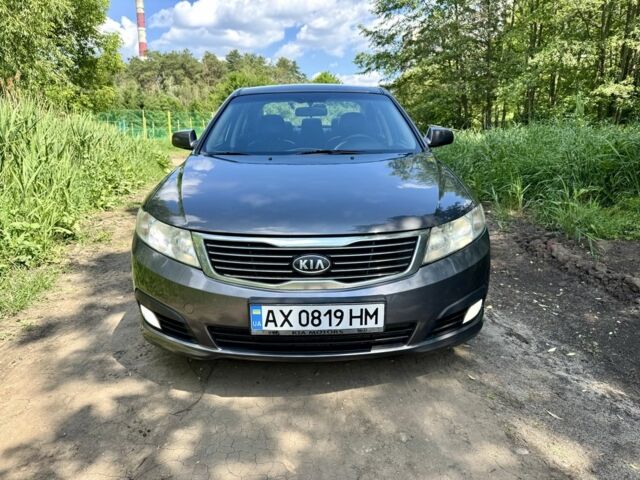 Серый Киа Маджентис, объемом двигателя 2 л и пробегом 201 тыс. км за 6890 $, фото 7 на Automoto.ua