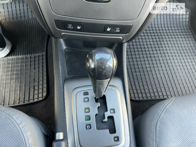 Серый Киа Маджентис, объемом двигателя 2 л и пробегом 203 тыс. км за 5900 $, фото 30 на Automoto.ua