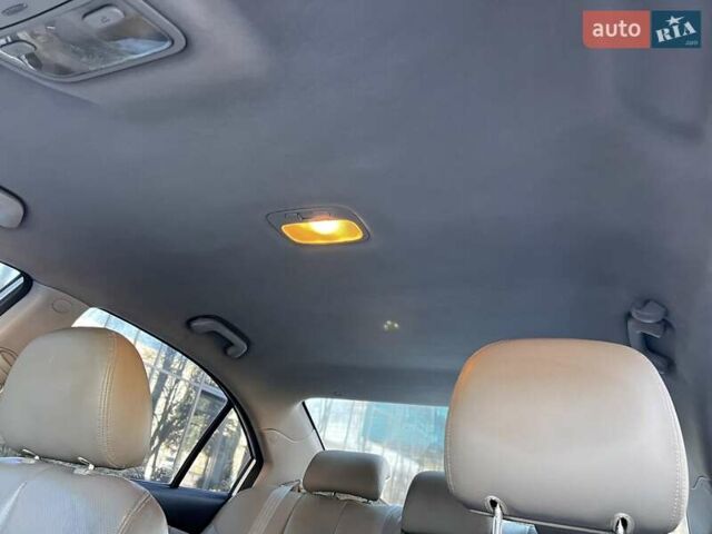 Сірий Кіа Маджентіс, об'ємом двигуна 2 л та пробігом 242 тис. км за 6200 $, фото 58 на Automoto.ua