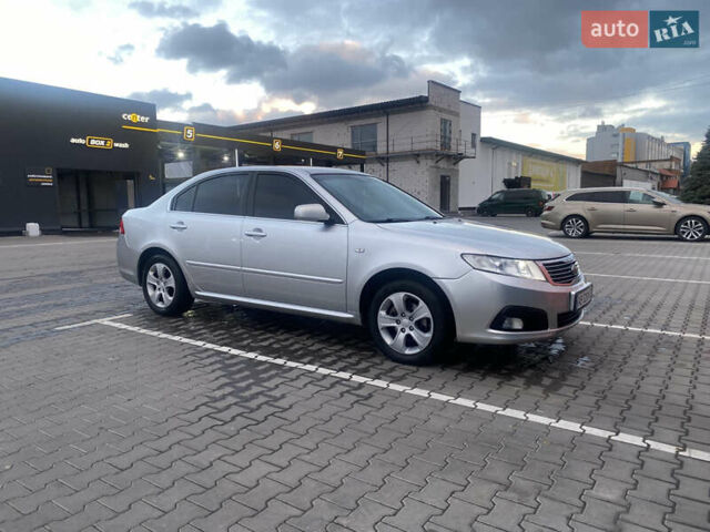 Сірий Кіа Маджентіс, об'ємом двигуна 2 л та пробігом 269 тис. км за 5350 $, фото 1 на Automoto.ua