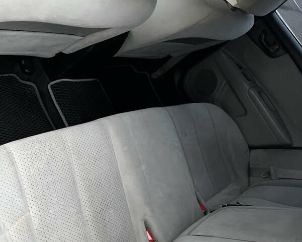 Серый Киа Маджентис, объемом двигателя 2 л и пробегом 291 тыс. км за 6100 $, фото 10 на Automoto.ua