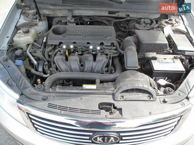 Кіа Маджентіс 2008 у Києві на Automoto.ua Сірий Кіа Маджентіс, об'ємом двигуна 2 л та пробігом 275 тис. км за 5200 $, фото 22 на Automoto.ua