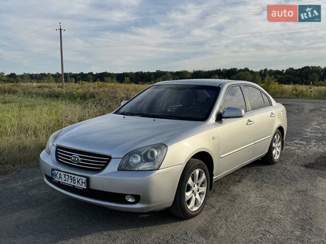 Сірий Кіа Маджентіс, об'ємом двигуна 2 л та пробігом 223 тис. км за 5600 $, фото 2 на Automoto.ua