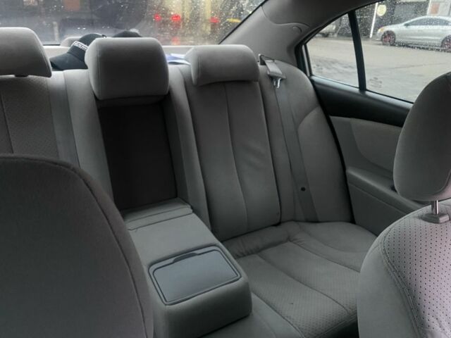 Серый Киа Маджентис, объемом двигателя 2 л и пробегом 269 тыс. км за 5499 $, фото 21 на Automoto.ua