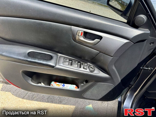 Киа Маджентис 2008 в Николаеве на Automoto.ua Серый Киа Маджентис, объемом двигателя 2 л и пробегом 269 тыс. км за 4250 $, фото 10 на Automoto.ua