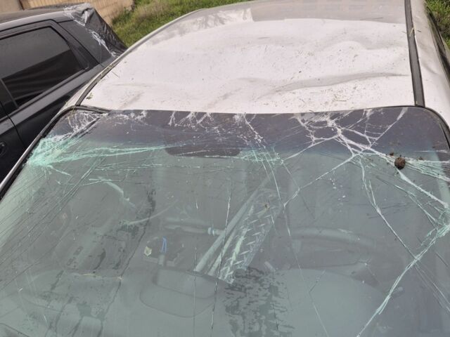 Серый Киа Маджентис, объемом двигателя 2 л и пробегом 180 тыс. км за 2200 $, фото 7 на Automoto.ua