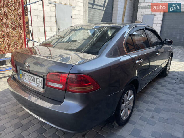 Сірий Кіа Маджентіс, об'ємом двигуна 2 л та пробігом 157 тис. км за 5700 $, фото 2 на Automoto.ua
