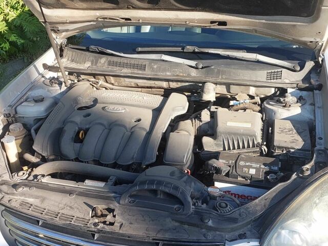 Кіа Маджентіс 2008 у Дніпро (Дніпропетровську) на Automoto.ua Сірий Кіа Маджентіс, об'ємом двигуна 2 л та пробігом 190 тис. км за 5499 $, фото 4 на Automoto.ua