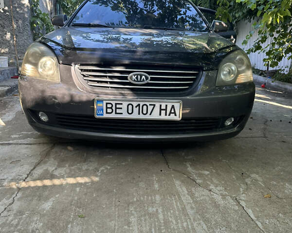 Серый Киа Маджентис, объемом двигателя 2 л и пробегом 310 тыс. км за 5400 $, фото 11 на Automoto.ua