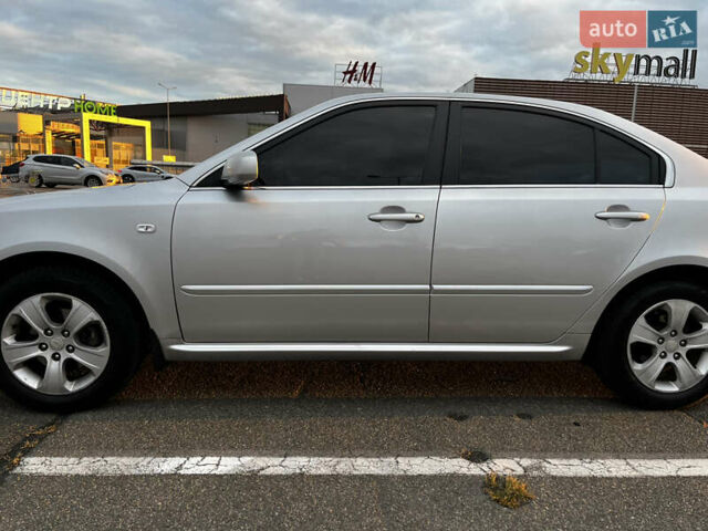 Серый Киа Маджентис, объемом двигателя 2 л и пробегом 291 тыс. км за 6100 $, фото 2 на Automoto.ua