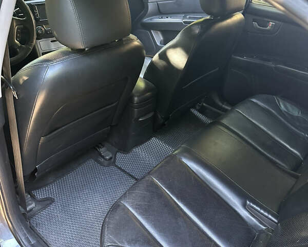 Серый Киа Маджентис, объемом двигателя 2 л и пробегом 310 тыс. км за 5400 $, фото 10 на Automoto.ua