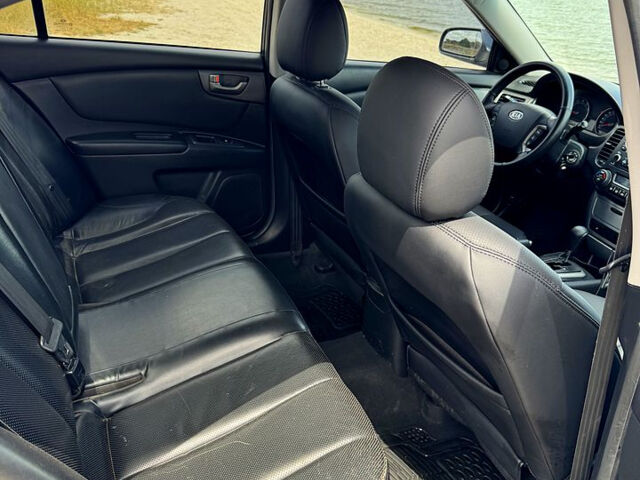 Киа Маджентис 2008 в Николаеве на Automoto.ua Серый Киа Маджентис, объемом двигателя 2 л и пробегом 269 тыс. км за 4250 $, фото 8 на Automoto.ua