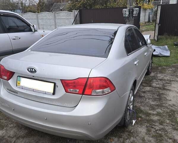 Серый Киа Маджентис, объемом двигателя 2 л и пробегом 324 тыс. км за 3300 $, фото 2 на Automoto.ua