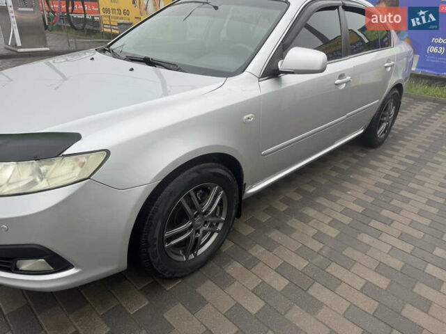 Сірий Кіа Маджентіс, об'ємом двигуна 2 л та пробігом 265 тис. км за 6500 $, фото 10 на Automoto.ua