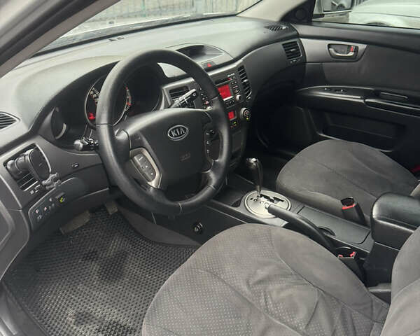 Сірий Кіа Маджентіс, об'ємом двигуна 2 л та пробігом 265 тис. км за 6500 $, фото 15 на Automoto.ua